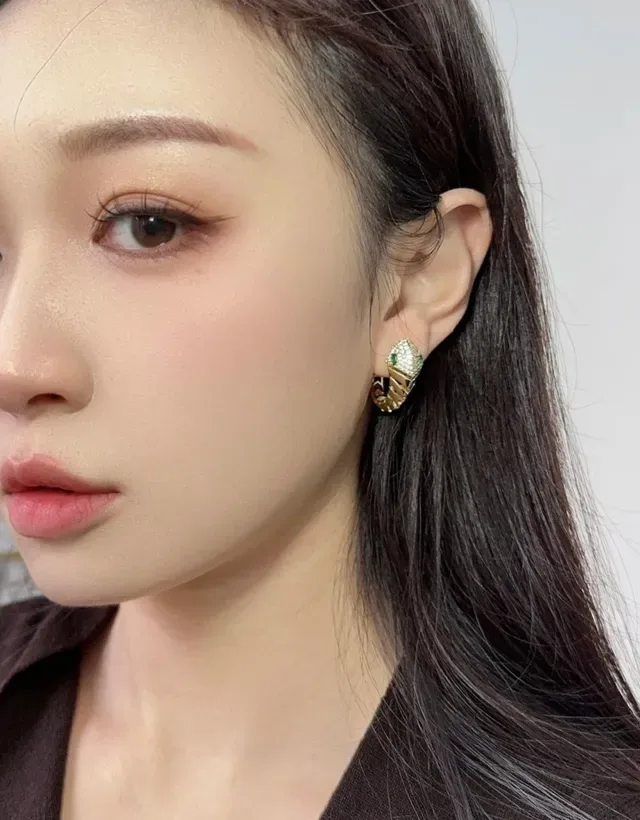 Gold Green Pavé-Set Sculpted Head Motif Earrings 4