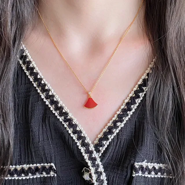 Gold Multicolor Fan-Shaped Pendant Chain Necklace 9