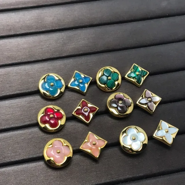 Gold Multicolor Flower-Shaped Enamel-Inlaid Jewelry 1