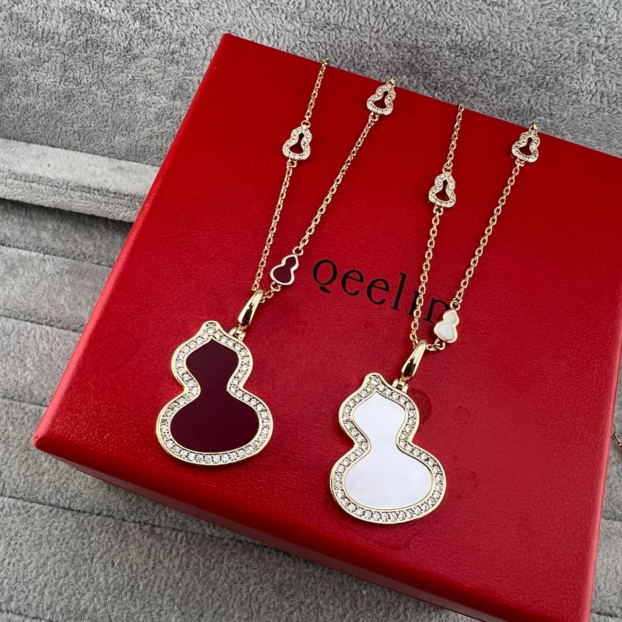 Gold Red Gourd-Shaped Pendant Pavé-Set Clear Stones Necklace 6