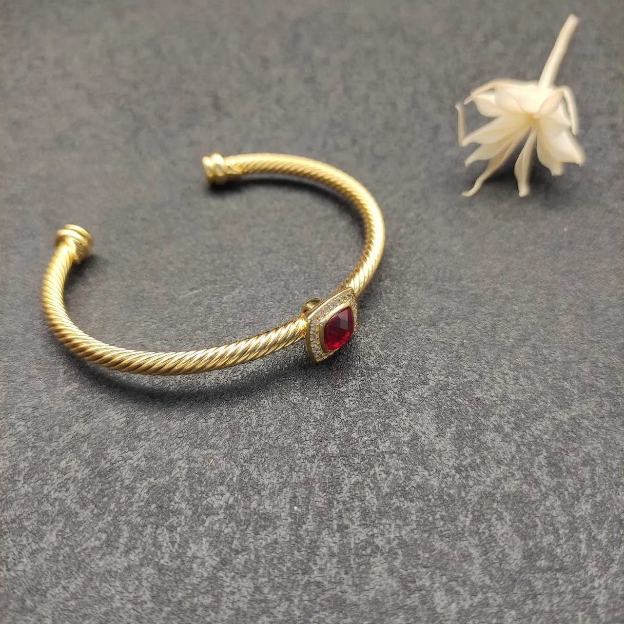 Gold Red Twisted Rope Cable Band Square Bezel-Set Gemstone Bracelet 7