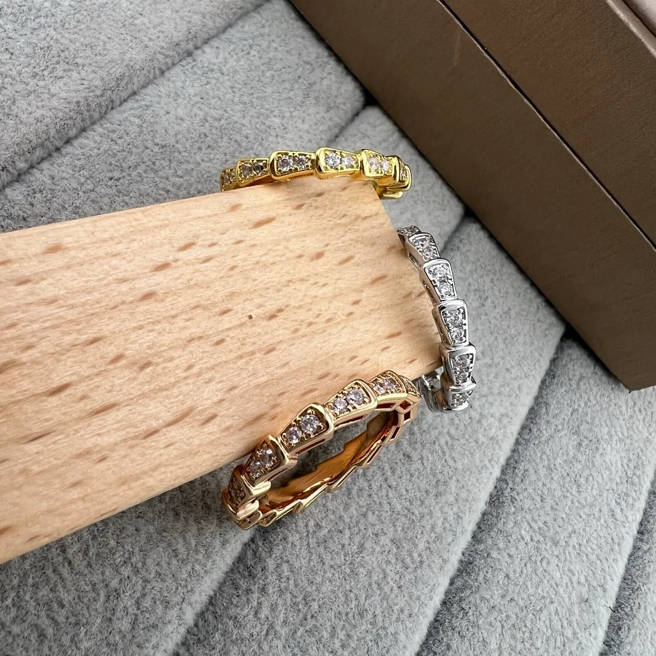 Gold Silver Bamboo-Link Motif Pavé-Set Clear Stones Ring 6