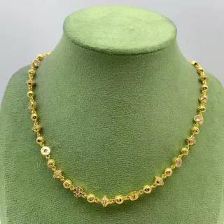 قلادة سلسلة ذهبية وفضية تصميم خرز متناوب