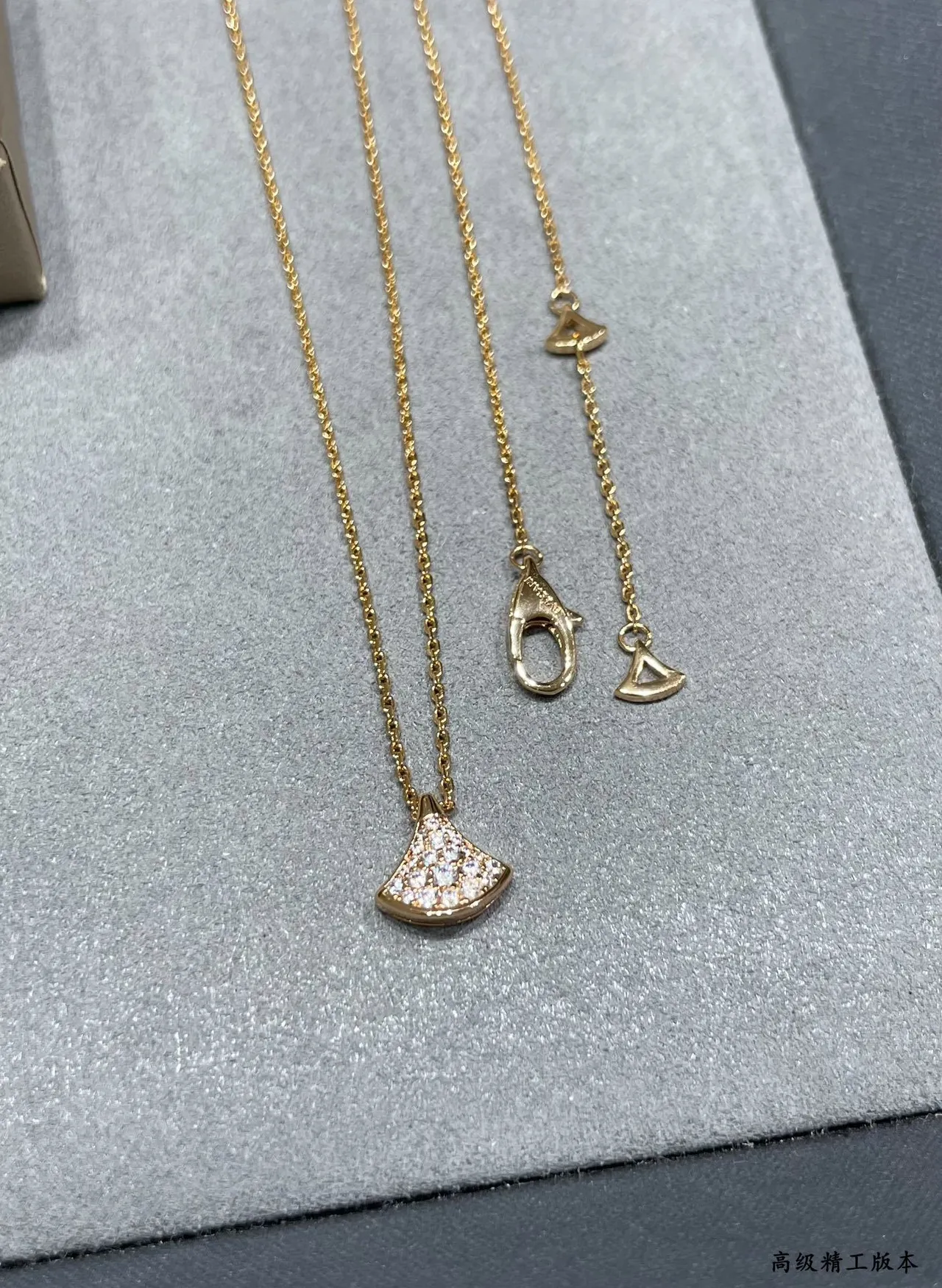 Gold Silver Fan-Shaped Pendant Pavé-Set Stones Necklace 3