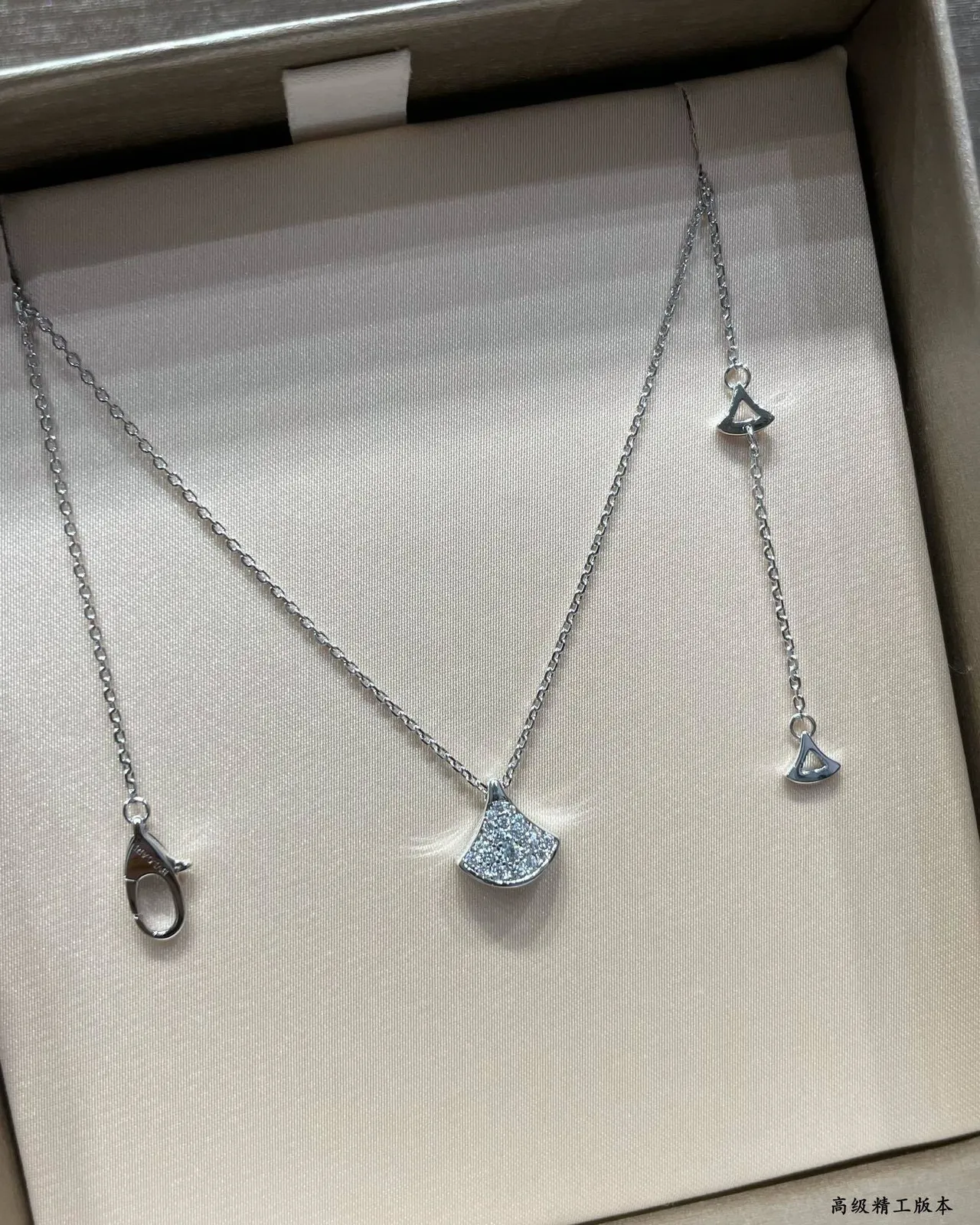 Gold Silver Fan-Shaped Pendant Pavé-Set Stones Necklace 6