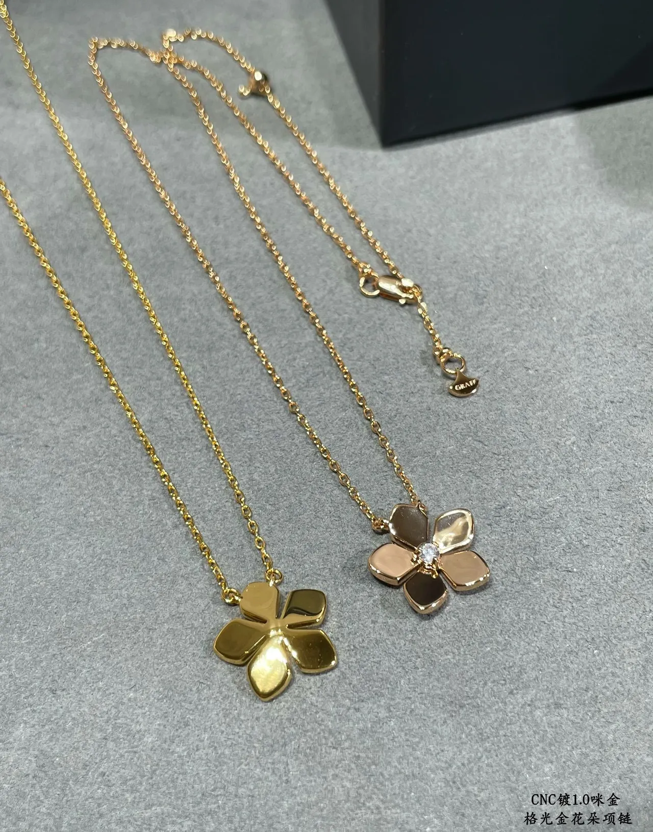 Gold Silver Five-Petal Flower Pendant Central Clear Gemstone Necklace 2