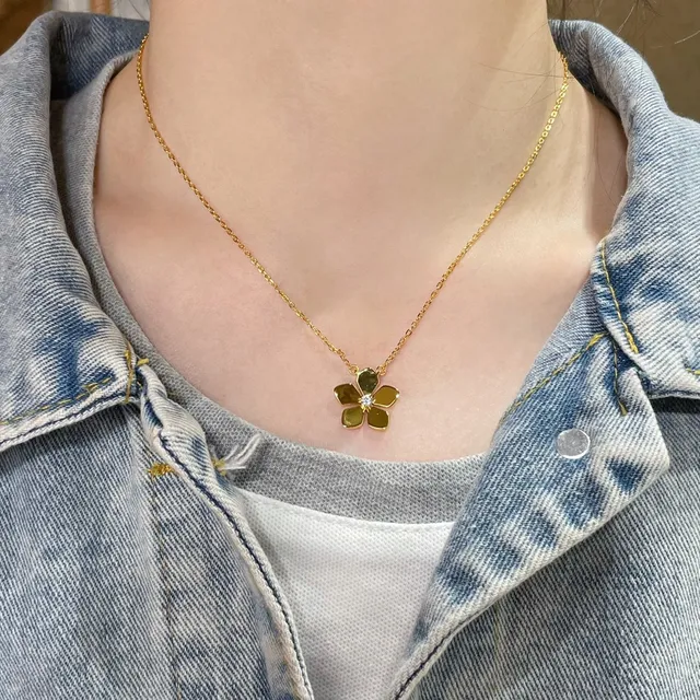 Gold Silver Five-Petal Flower Pendant Central Clear Gemstone Necklace 9