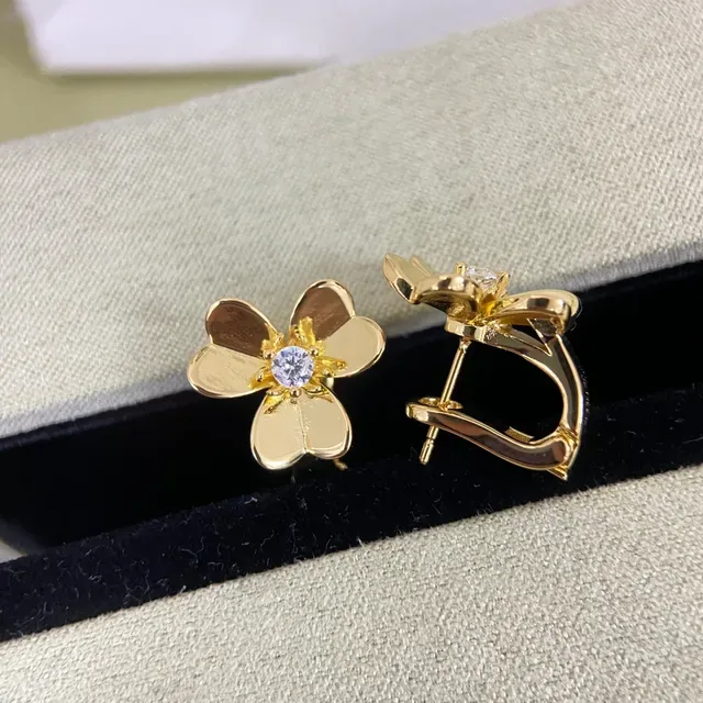 Gold Silver Flower-Shaped Clip-On Earrings 5