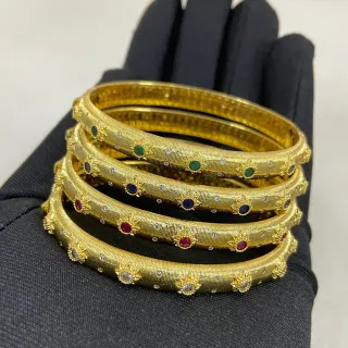 Pulseras y brazaletes de gemas texturadas doradas Starburst