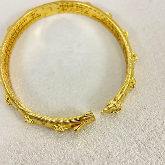 Gold Textured Starburst Gemstone Bangles Bracelets 4