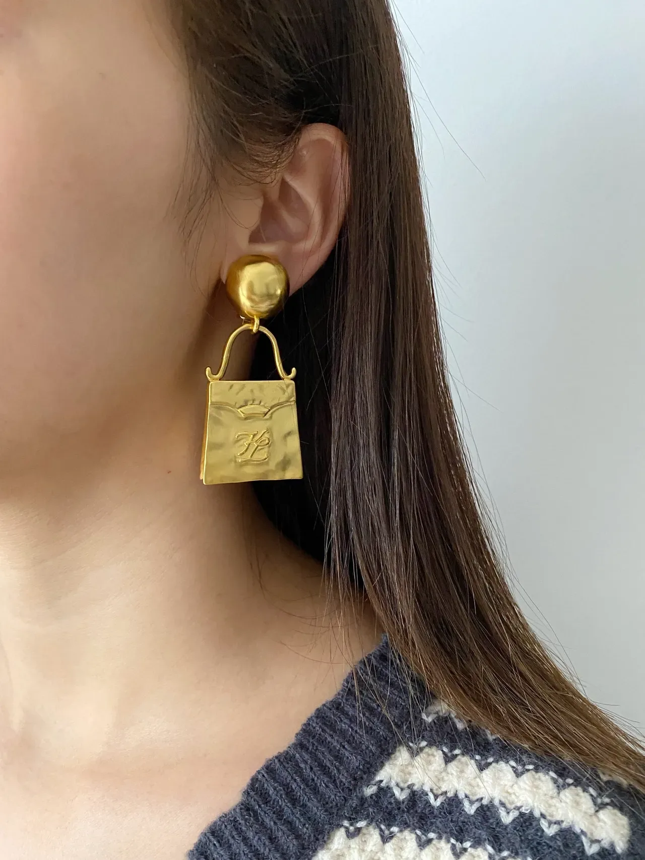 Gold-Tone Bag-Shaped Monogram Pendant Earrings 3