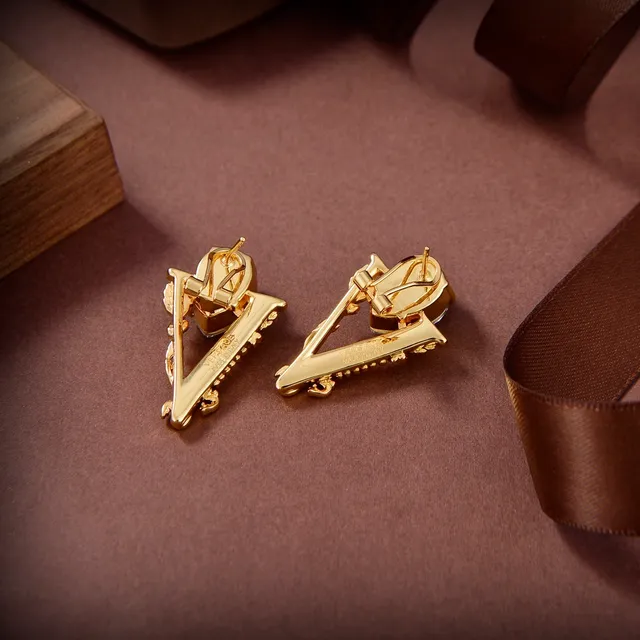 Gold-Tone Filigree Pear-Cut Crystal Stud Earrings 4