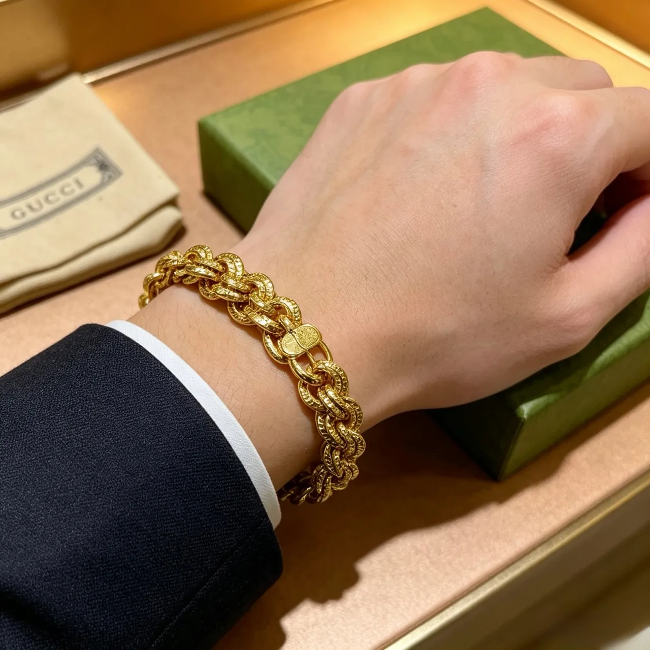 Gold-Toned Textured Chunky Chain Bracelet 3