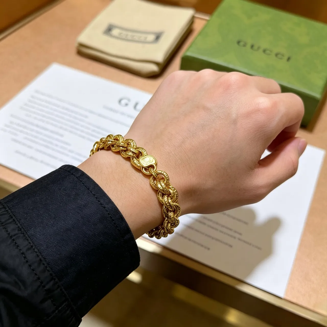 Gold-Toned Textured Chunky Chain Bracelet 8