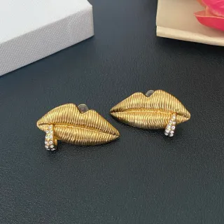 Gold Transparent Lip-Shaped Textured Ridged Surface Earrings