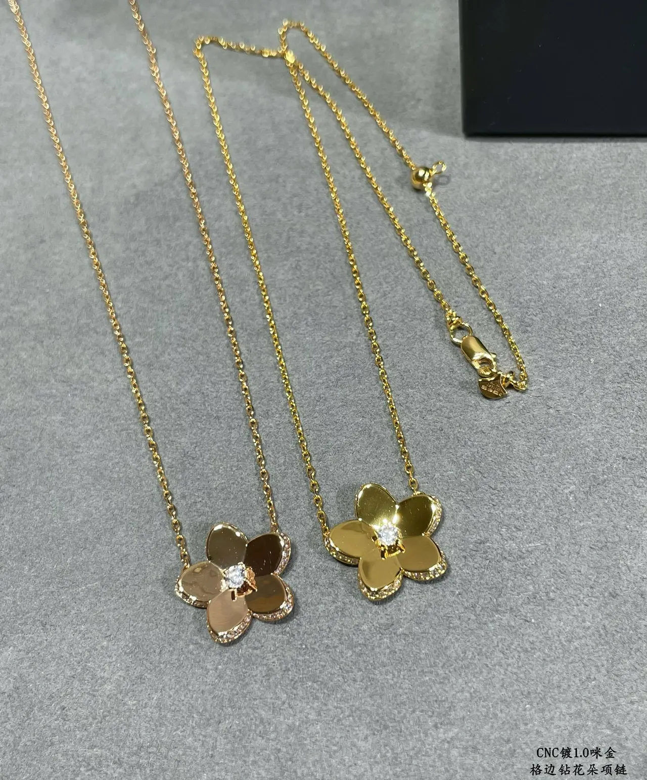 Graff Flower Gold Brown Five-Petal Pendant Central Round Gemstone Necklace 6