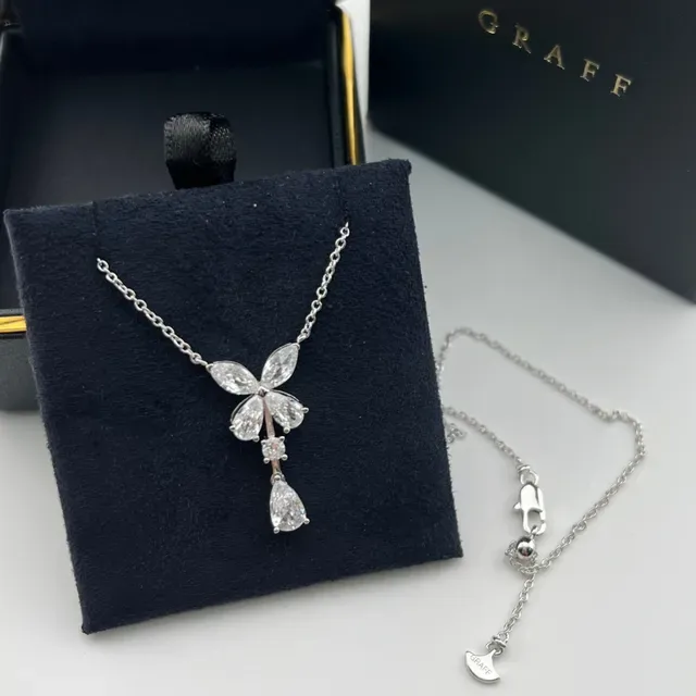 Graff Flower-Inspired Marquise and Pear-Cut Diamond Pendant Necklace 5