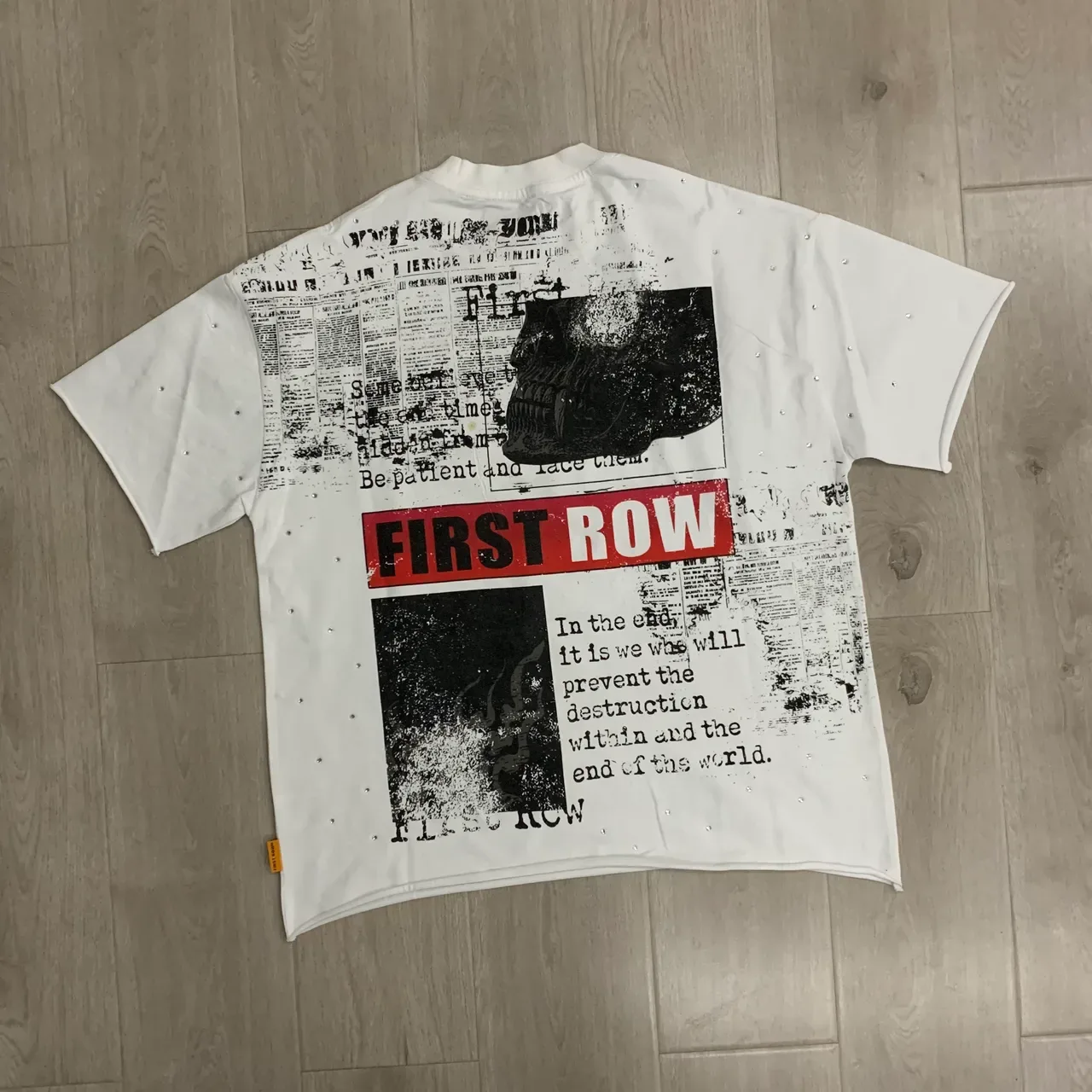 Graphic-Print Distressed Typography Perforated Oversized T-Shirt 15