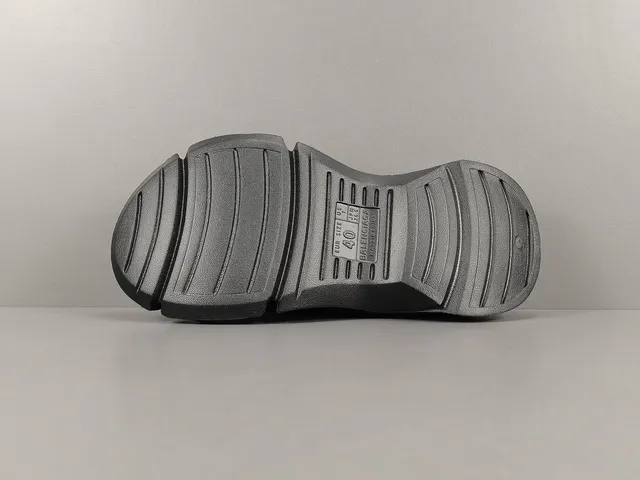 Gray Black Sculpted Monolithic Sole Pebbled Textured Upper Slippers 10