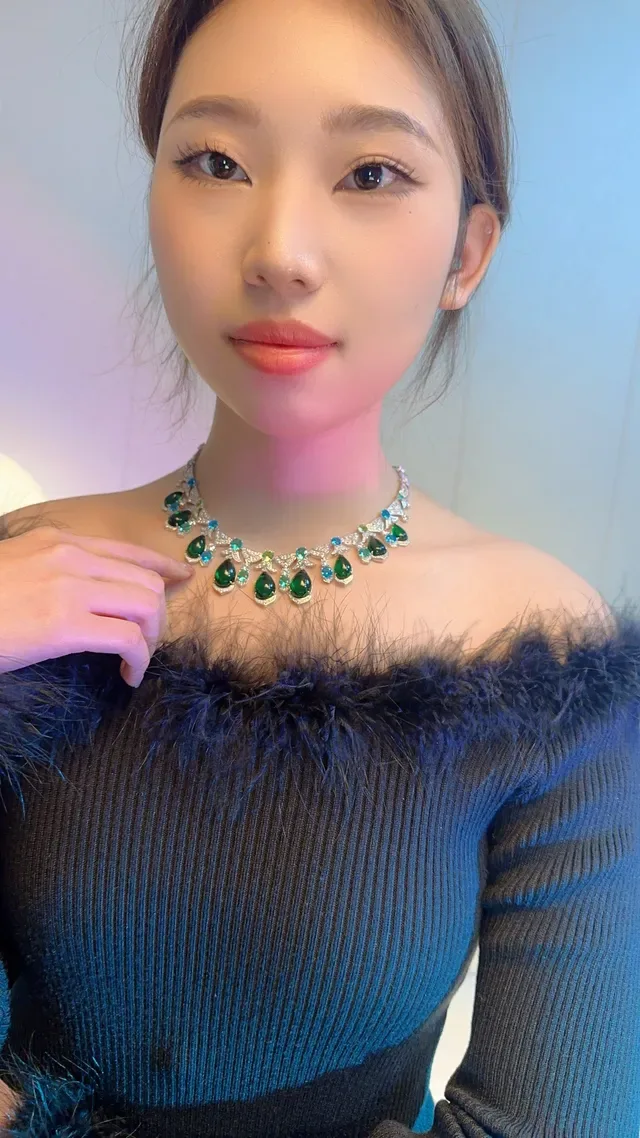Green Blue Floral-Motif Collar Teardrop Gemstone Drops Necklace 4