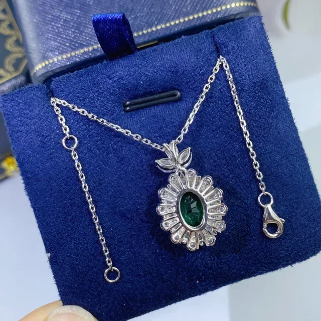 Green Silver Oval-Cut Gemstone Halo Pavé Setting Necklace 3