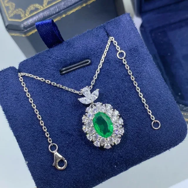 Green Silver Oval-Cut Gemstone Halo Pavé Setting Necklace 5