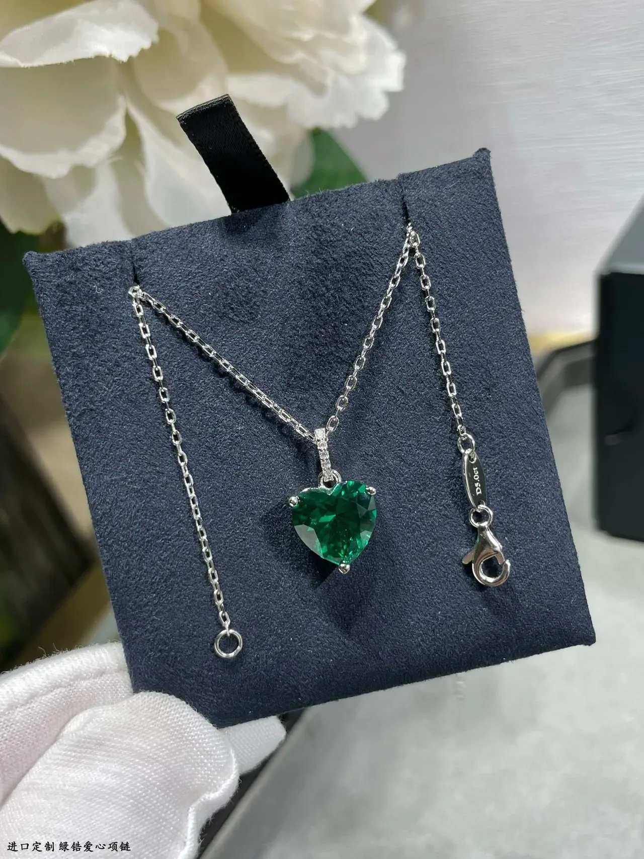 Green Yellow Heart-Shaped Gemstone Pendants Prong-Set Stones Necklace 7