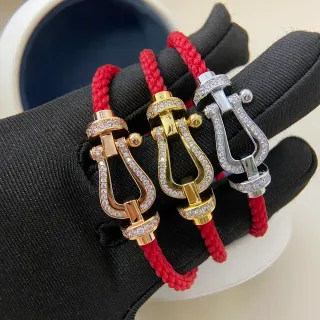Harp-Clasp Pavé Stone Cordão Trançado Vermelho Pulseiras
