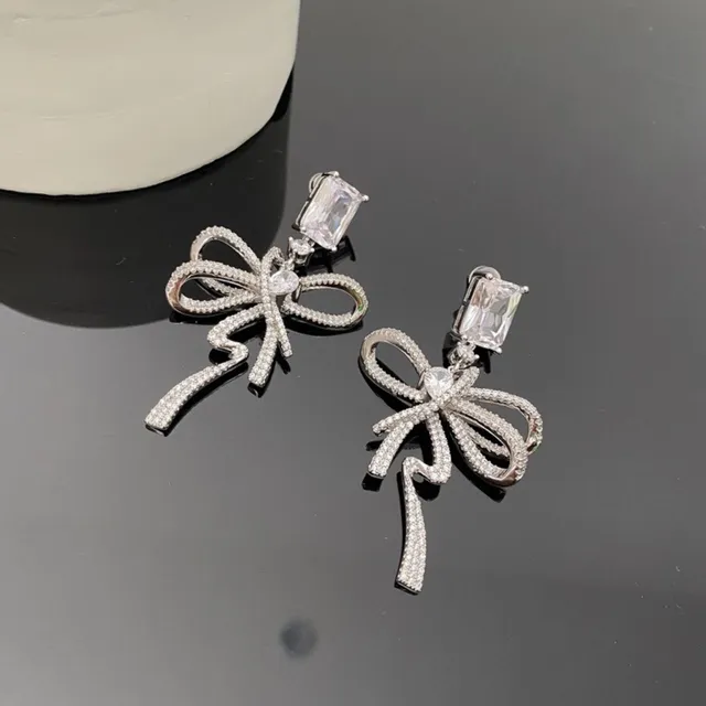 HEFANG Silver Transparent Crystal-Encrusted Bow Motif Rectangular Baguette Top Stone Earrings 6