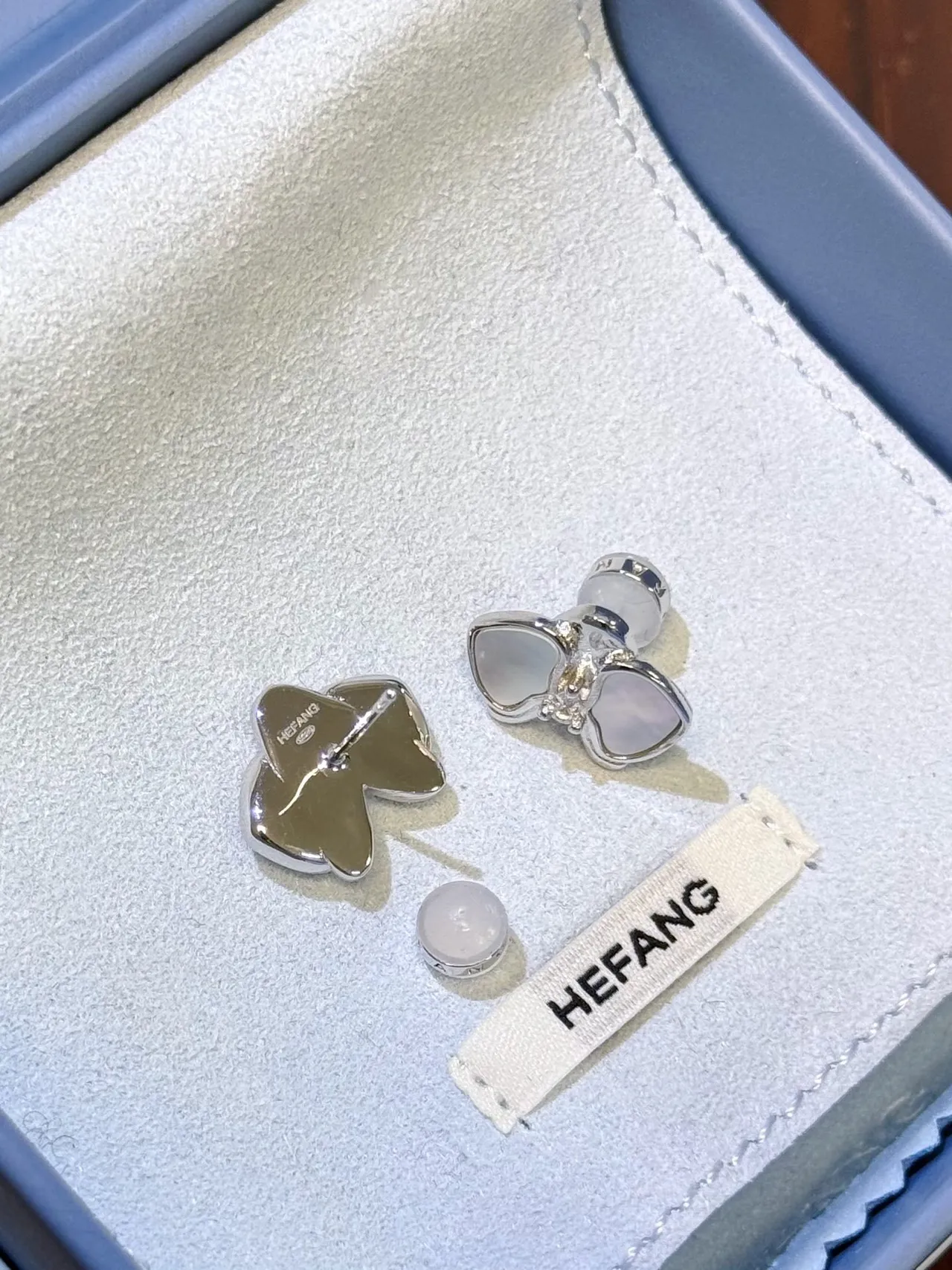HEFANG 银白蝴蝶形珍珠母嵌镶吊坠项链 7