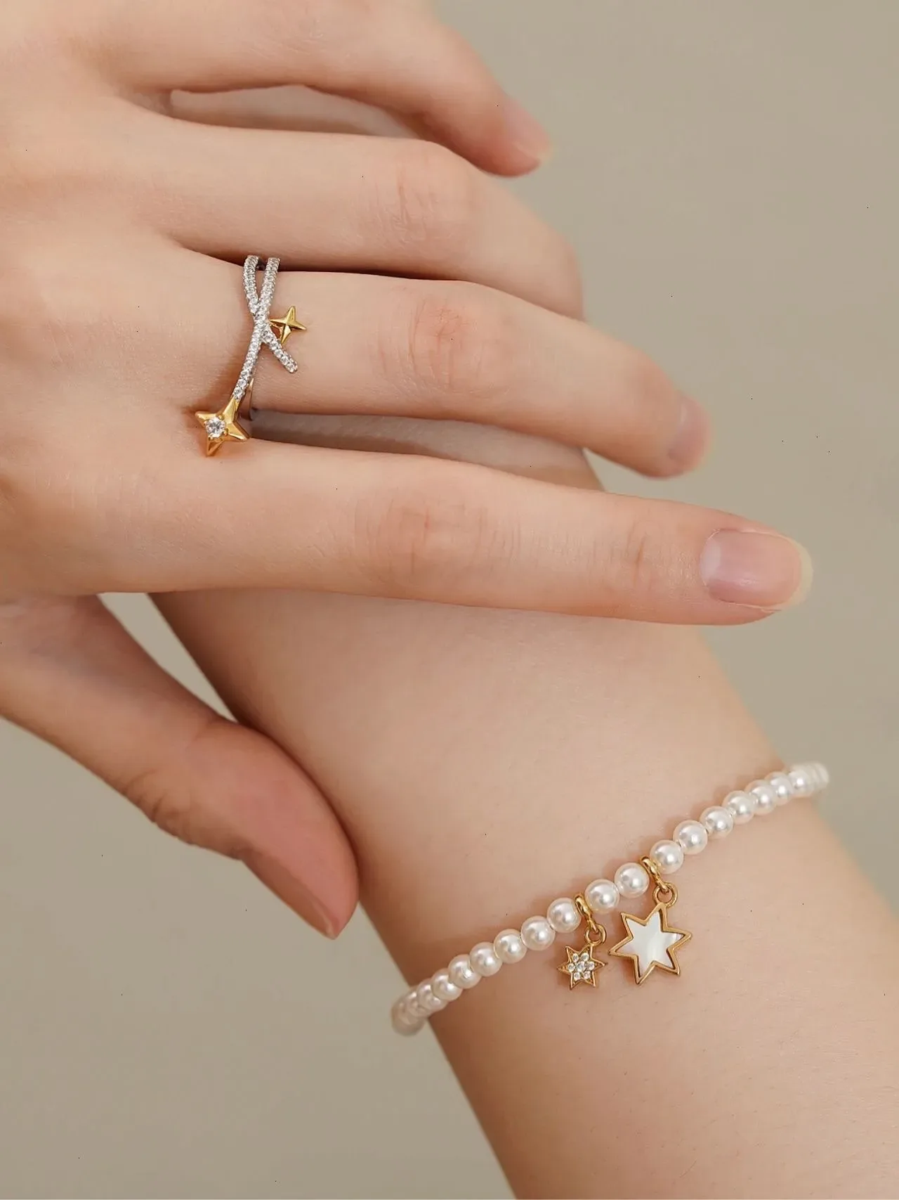 HEFANG Star Motif Pavé Two-Tone Ring 4