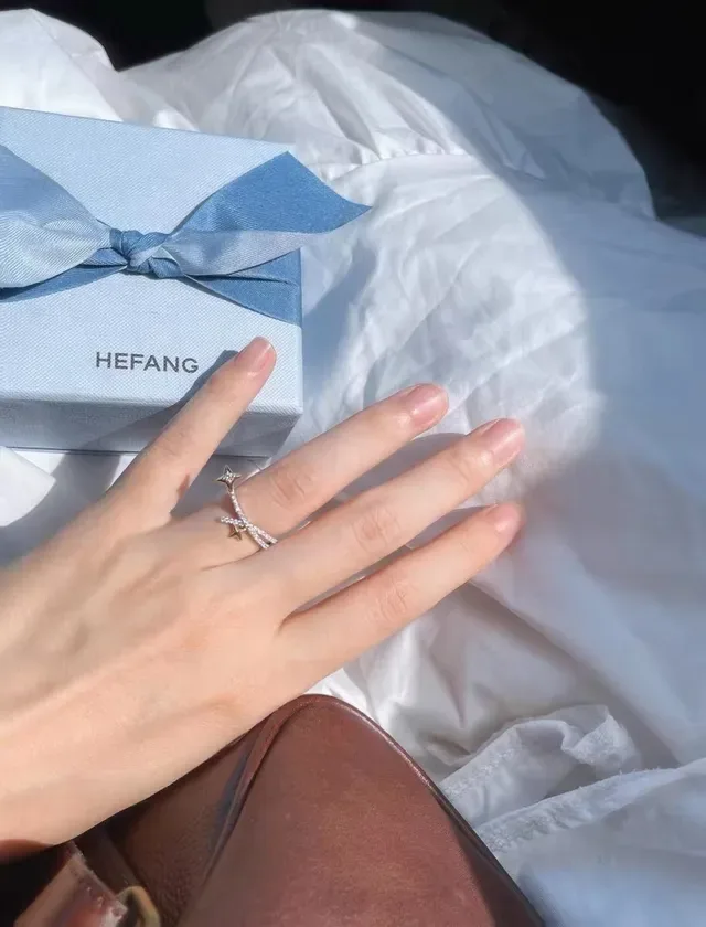 HEFANG Star Motif Pavé Two-Tone Ring 6