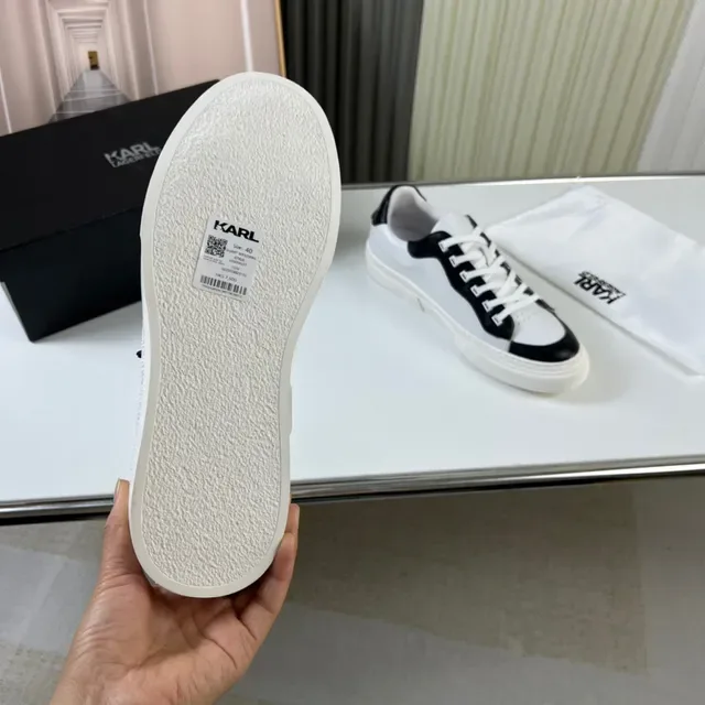 Karl Lagerfeld IKONIK White and Black Leather Lifestyle Sneakers 2