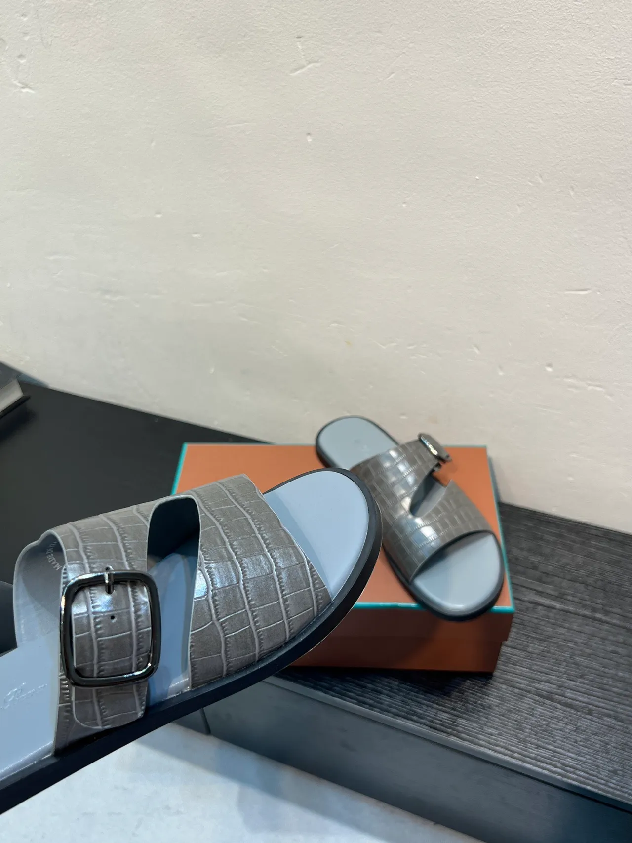 Metallic Gray Croc-Embossed Double Strap Buckle Casual Sandals 8