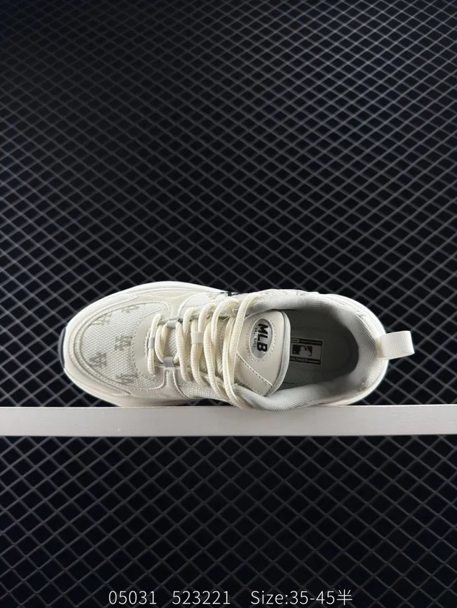 MLB LA Logo Chunky White Black Silhouette Mesh And Synthetic Upper Chunky Sneakers 5