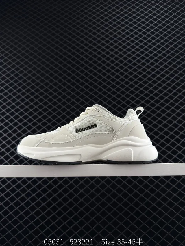 MLB LA Logo Chunky White Black Silhouette Mesh And Synthetic Upper Chunky Sneakers 6