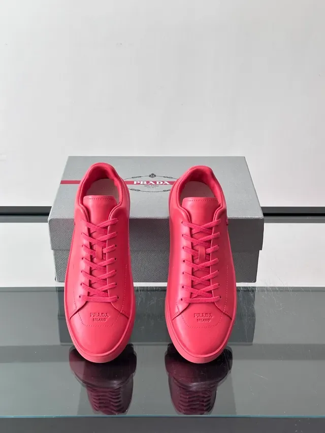 Monochrome Pink Smooth Upper Lifestyle Sneakers 4