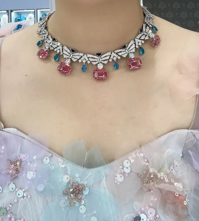 Multicolor Geometric Fan Motif Pavé Diamond Necklace 7