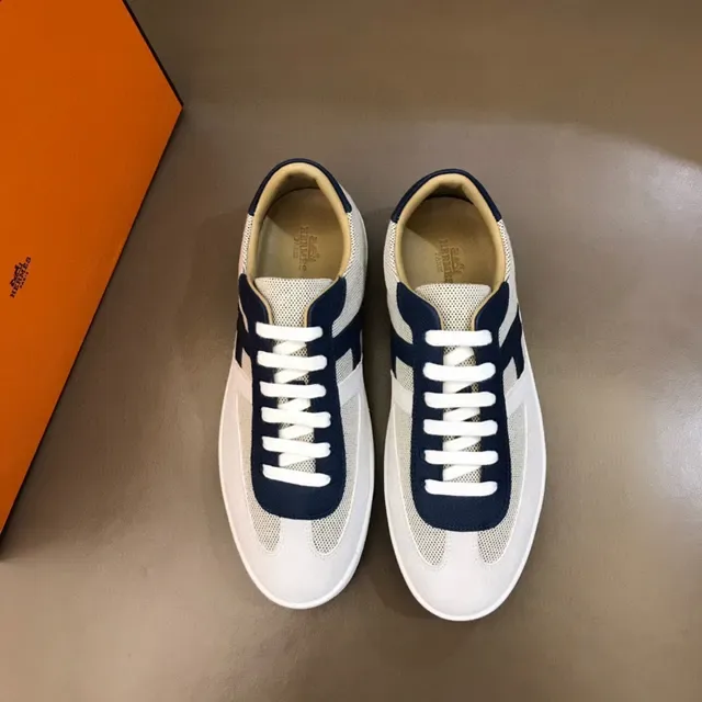 Navy and Beige Mesh Low-Top Lace-Up Sneaker 9