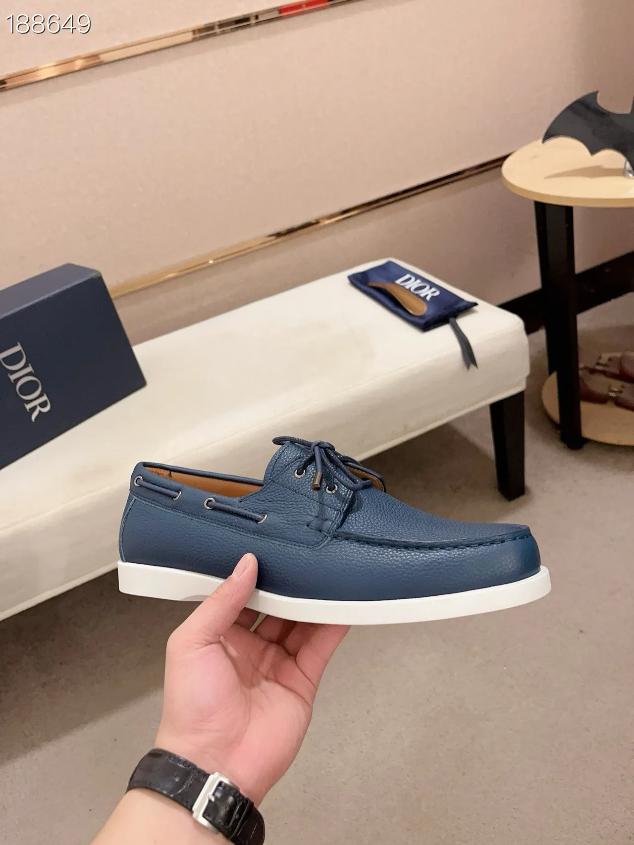 Navy Peppled Leather Moc-Toe Boat Shoes 6
