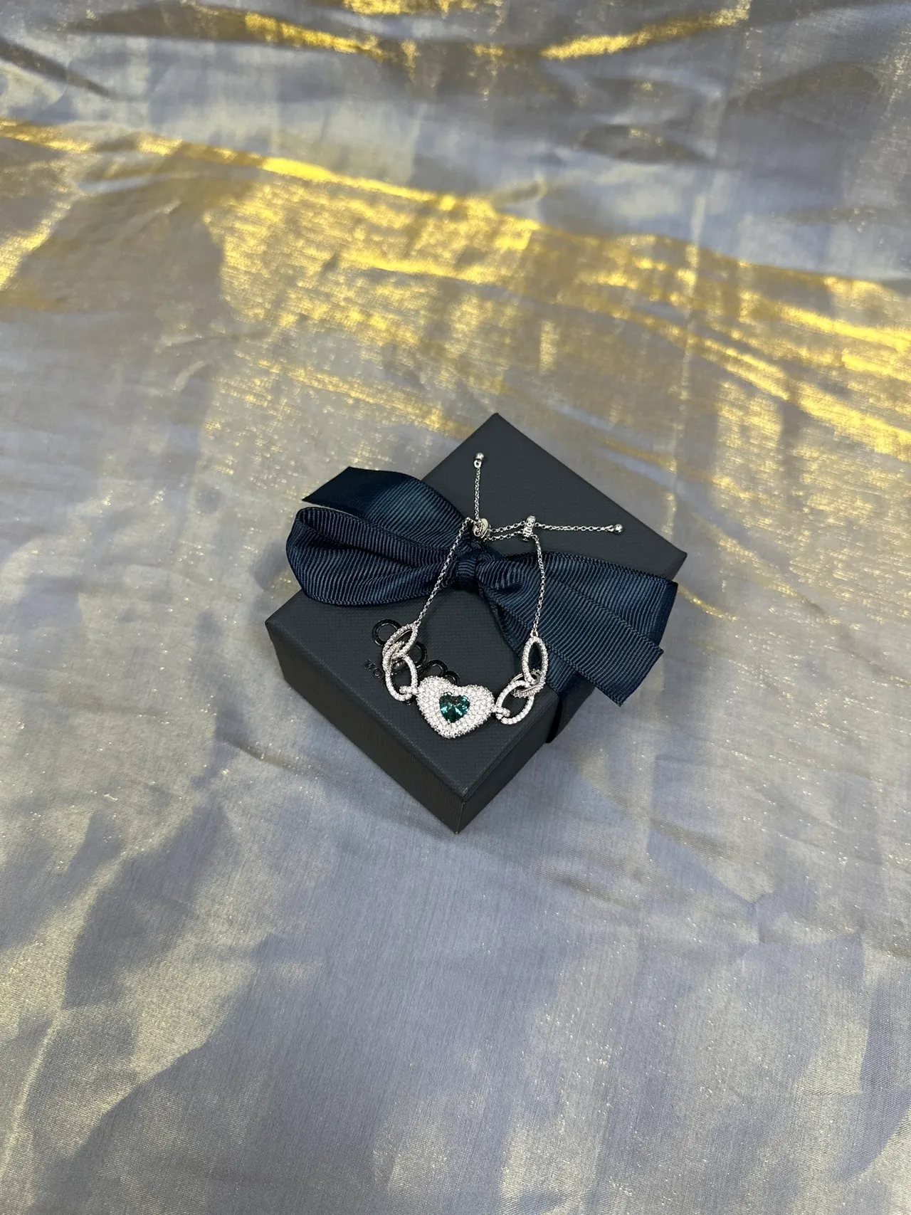 Navy Silver Heart-Shaped Centerpiece Pavé-Set White Stones Bracelet 6
