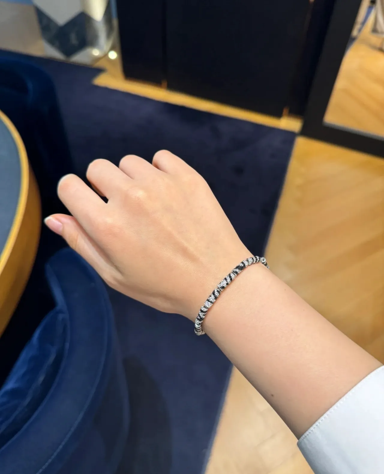 Navy Silver Pavé-Set Stone Band Contrasting Black-and-White Pattern Bracelet 5