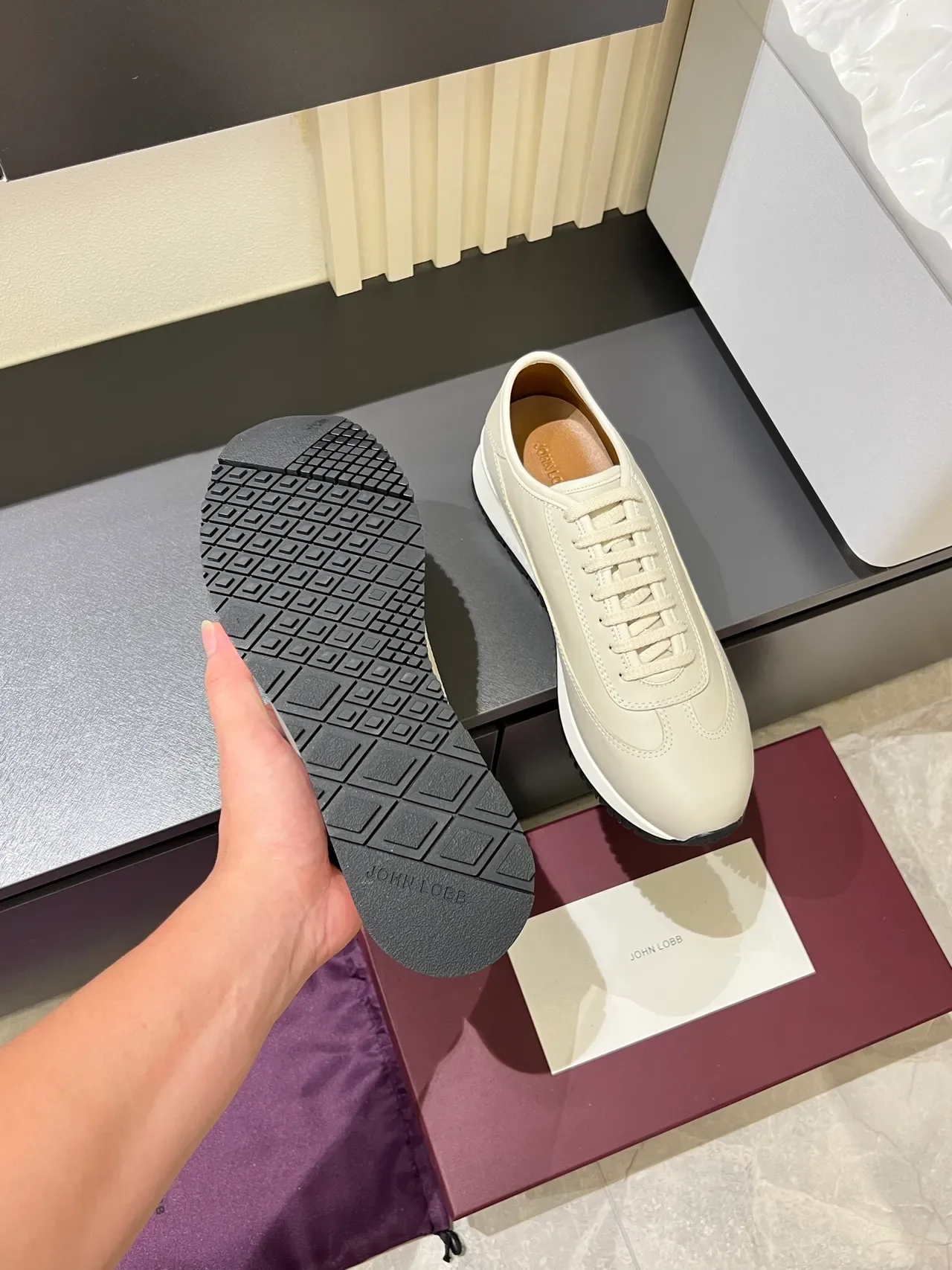 Off-White Leather Low-Top Lifestyle Sneakers 3