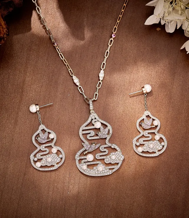 Ornamental Gourd and Bird Motif Pearl and Crystal Drop Earrings 4