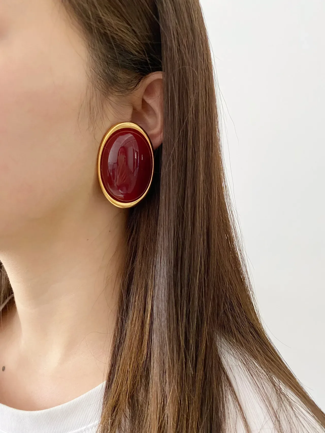 Oval Cabochon Red Stone Gold-Tone Earrings 3