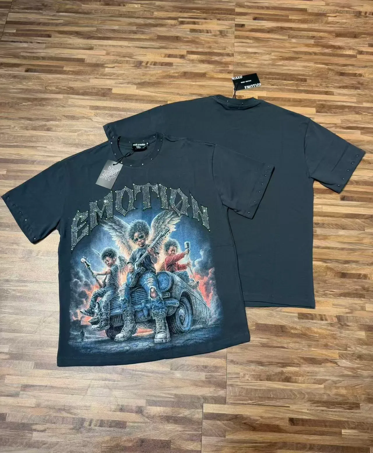 Oversized Rhinestone-Embellished Graphic T-Shirt 4