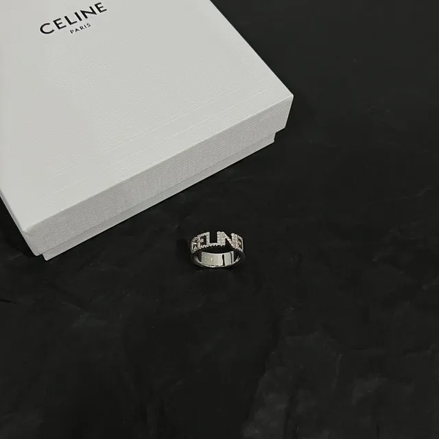 Pavé-Set Letter-Shaped Chunky Ring 7