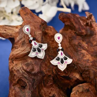 Pink Black Fan-Shaped Motif Pavé-Set Diamonds Earrings
