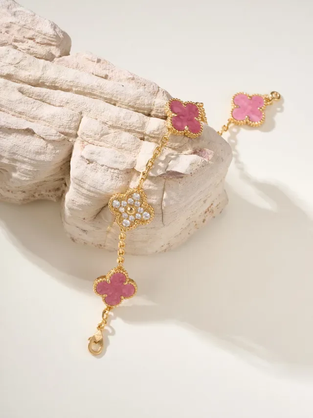Pink Gold Chain Clover-Shaped Charms Bracelet 8