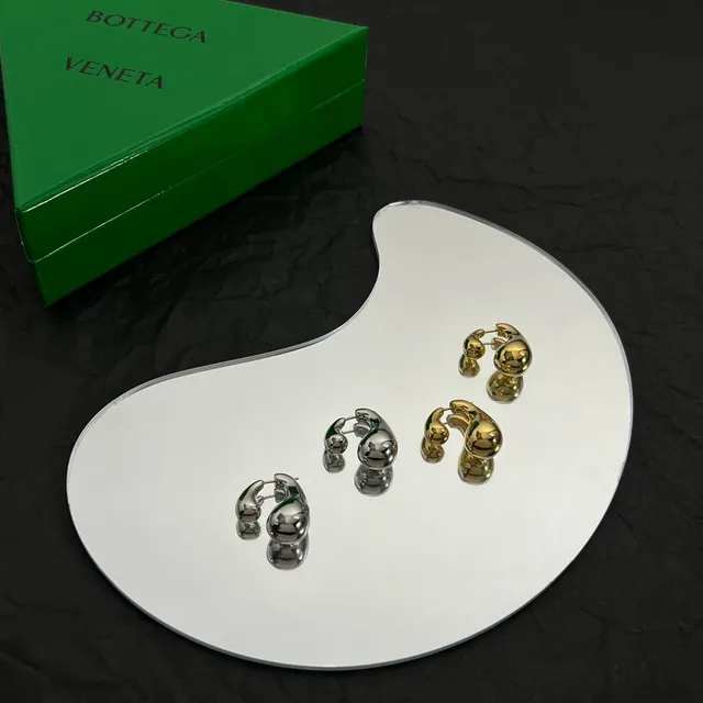 Polished Silver Teardrop Hoop Earrings 4